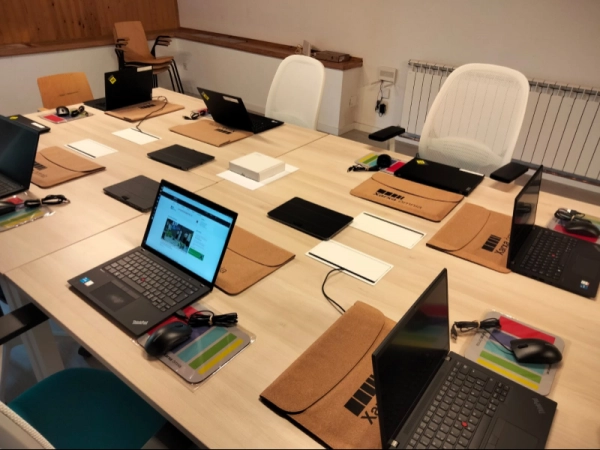 Imagen del artículo Drets Socials i Inclusió impulsa un Punt Òmnia Itinerant al Pallars Sobirà per combatre les bretxes socials i digitals