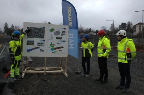 Image 1 of article Óscar Puente visita las obras de la estación de metro de Fornebu en Oslo que ejecuta una empresa española