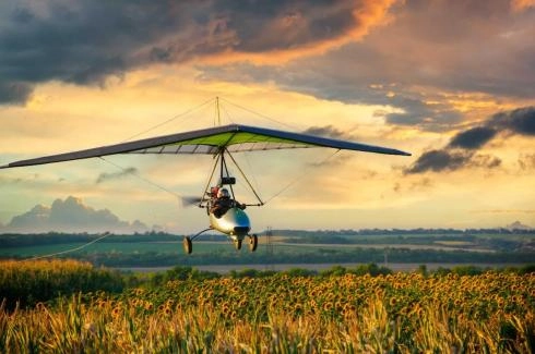 Image 1 of article El Gobierno actualiza la normativa para regular el uso de las Aeronaves Ultraligeras motorizadas