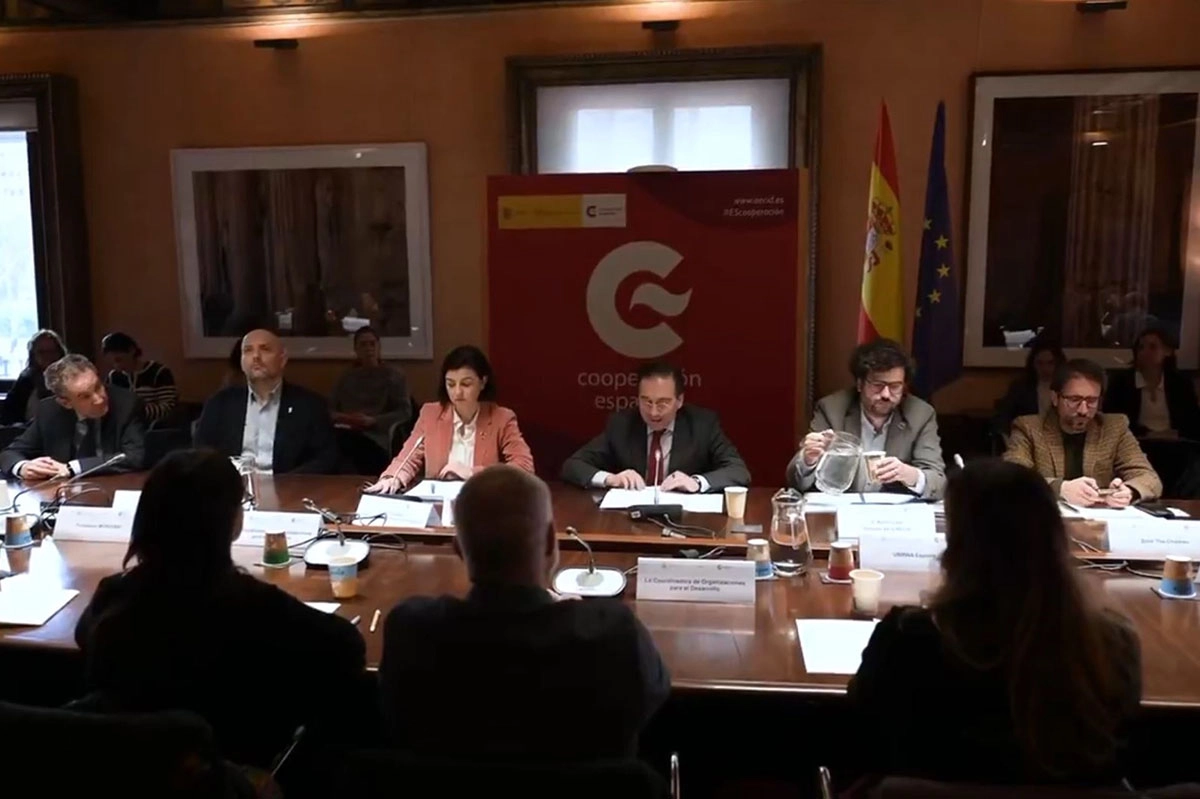Imagen del artículo Albares se reúne con las organizaciones no gubernamentales para el desarrollo en Palestina para apoyar su labor