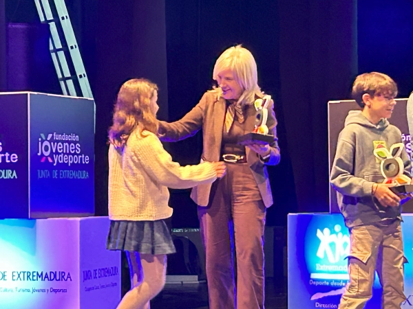 Image 2 of article La Fundación Jóvenes y Deportes entrega sus premios al deporte extremeño en una gala con 300 personas en Montijo