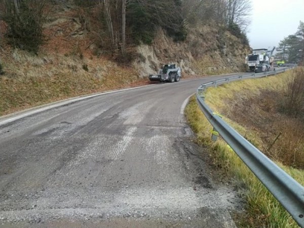Imagen del artículo En marxa les obres de reparació de ferms de la carretera N-260a als municipis d'Olot, Riudaura i Vallfogona de Ripollès