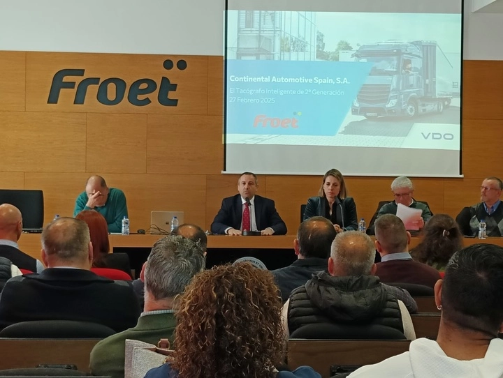 Imagen del artículo Fomento concede 2,2 millones en ayudas para implantar el tacógrafo de segunda generación en vehículos de la Región de Murcia