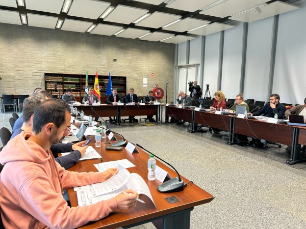 Image 2 of article La Comisión de Coordinación de Policías Locales de Extremadura ha aprobado las bases de las futuras oposiciones del Tribunal Único