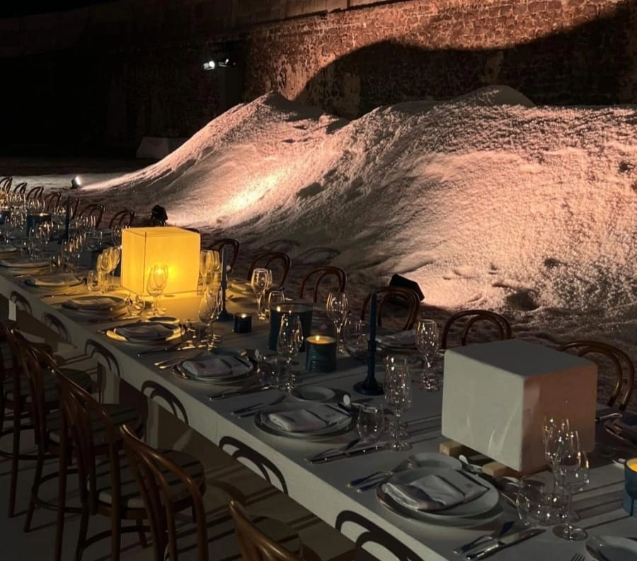 Imagen del artículo El Govern sanciona con 6.001 euros a la empresa propietaria del espacio, ubicado dentro del Parque Natural de ses Salines, en el que la marca Loewe hizo un acto promocional