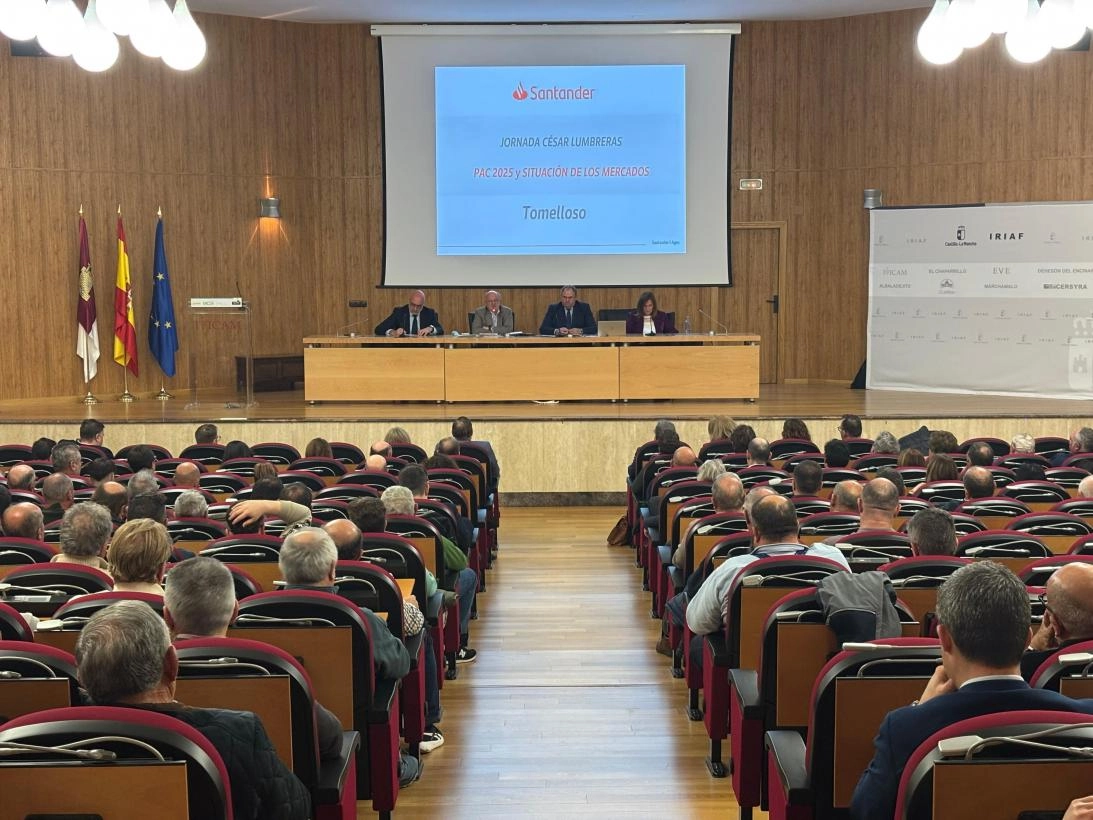Image 2 of article El Gobierno regional reivindica una PAC que garantice la rentabilidad de las explotaciones, la incorporación de jóvenes y que proteja las producciones en los mercados internacionales