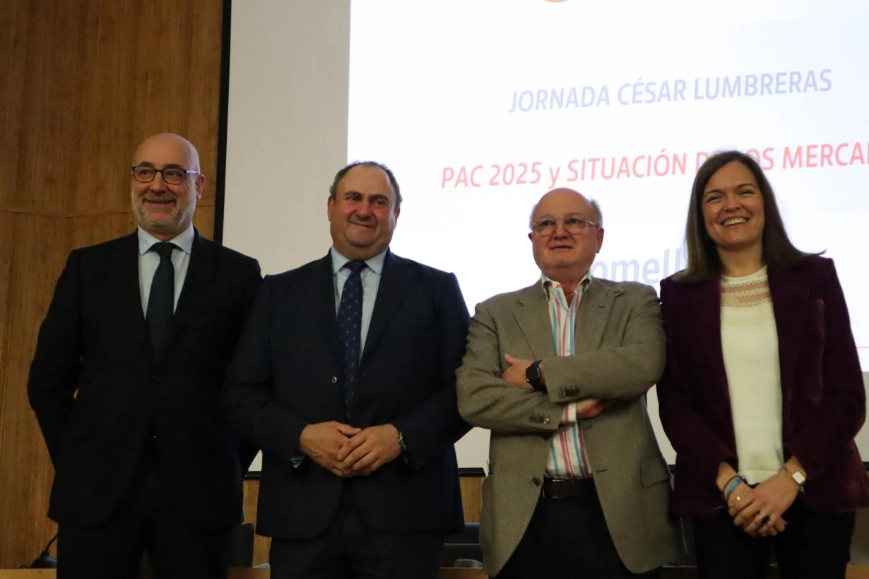 Image 5 of article El Gobierno regional reivindica una PAC que garantice la rentabilidad de las explotaciones, la incorporación de jóvenes y que proteja las producciones en los mercados internacionales