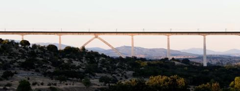 Imagen del artículo Viaducto de Arroyo del Valle, un hito constructivo en la Alta Velocidad