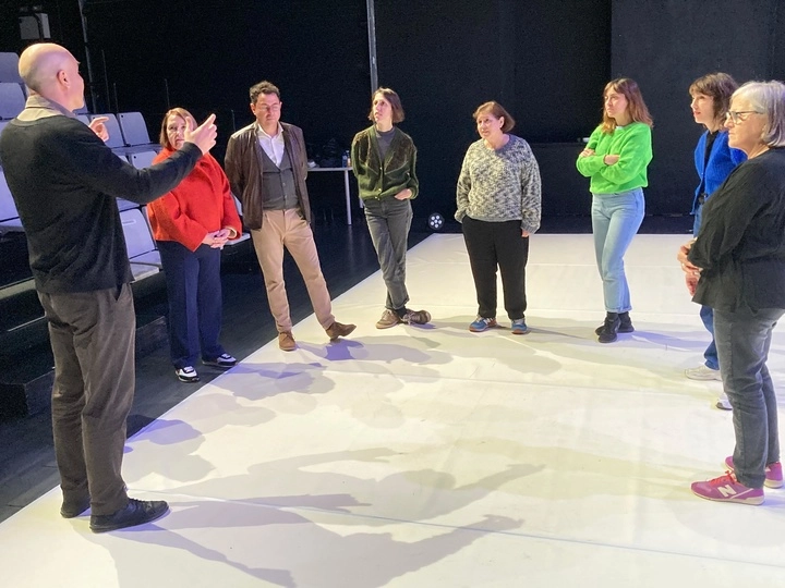 Imagen del artículo Cultura crea la Escuela de Espectadores del Centro Párraga para un mayor disfrute de las prácticas escénicas contemporáneas