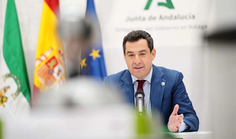 Imagen del artículo El presidente de la Junta entrega los Premios al Talento Andaluz en el homenaje a las Comunidades Andaluzas en Madrid