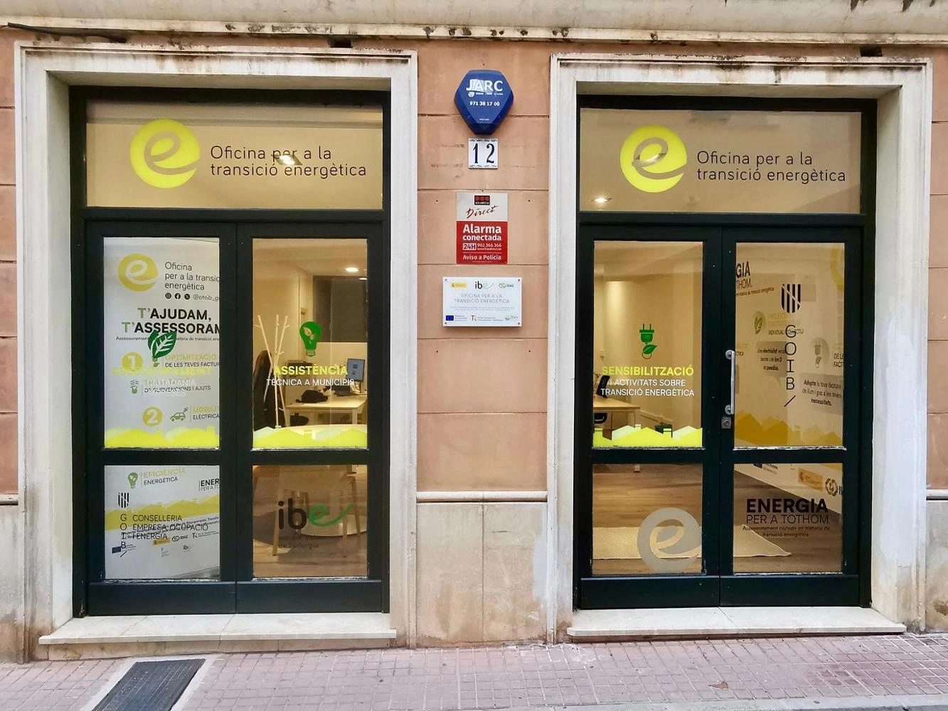 Imagen del artículo Las oficinas de transición energética incrementan un 352 % las consultas sobre los trámites de subvenciones