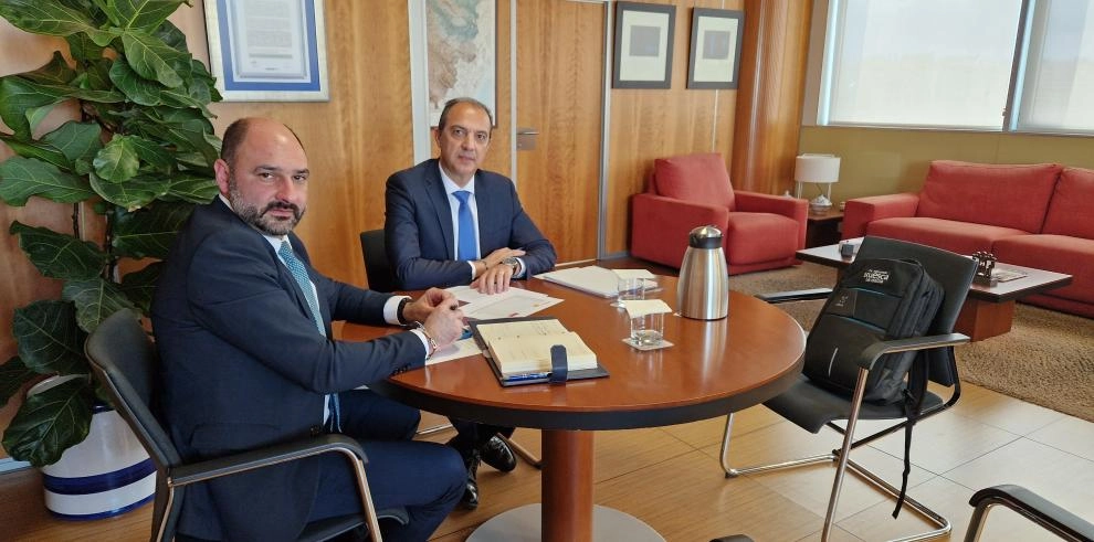 Imagen del artículo El consejero de Sanidad traslada al alcalde de Barbastro que este hospital es el que menor demora media tiene para ser operado de todo Aragón