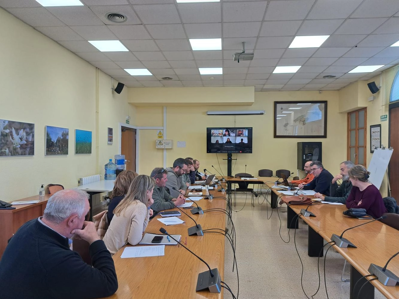 Imagen del artículo El Govern se reúne con cooperativas y organizaciones profesionales agrarias para tratar las inversiones en explotaciones agrarias de las Illes Balears  
