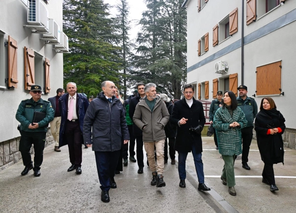 Image 1 of article Grande-Marlaska destaca las obras en el cuartel de la Guardia Civil en Jaca como ejemplo de compromiso con la sostenibilidad