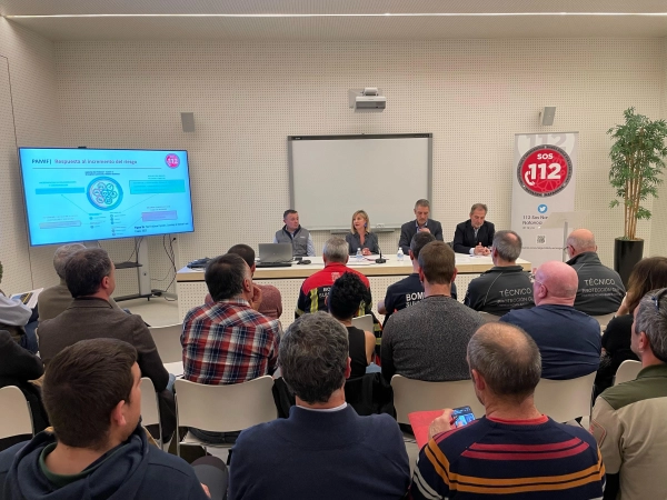 Imagen del artículo El Gobierno de Navarra reúne a medio centenar de ayuntamientos para reforzar la implantación de los planes contra incendios 

La consejera López insta a municipios a trabajar junto al Ejecutivo foral para dar una respuesta coordinada que permita reducir los riesgos y efectos de los incendios forestales   	 		 		14/03/2025 		    		 			 			 				 						 							camera_alt
