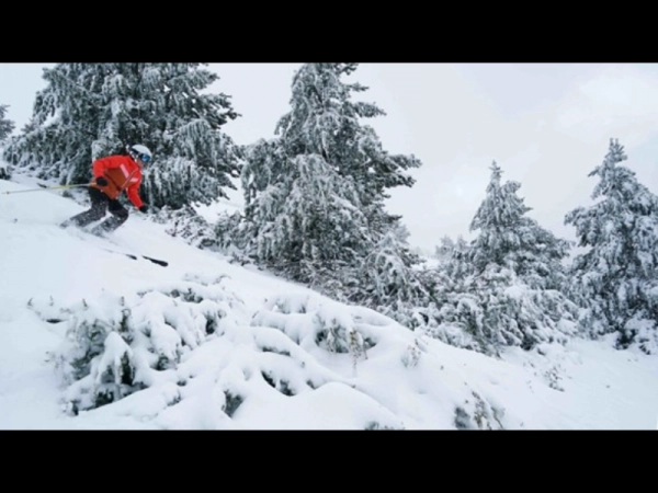 Imagen del artículo Les fortes nevades ofereixen la millor versió de les estacions d'FGC amb gruixos que superen els 2 metres