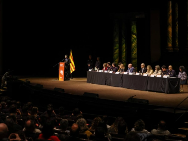 Imagen del artículo Consellera Parlon: Enhorabona per aquesta decisió professional i altruista, per reforçar el sistema híbrid de bombers que té Catalunya