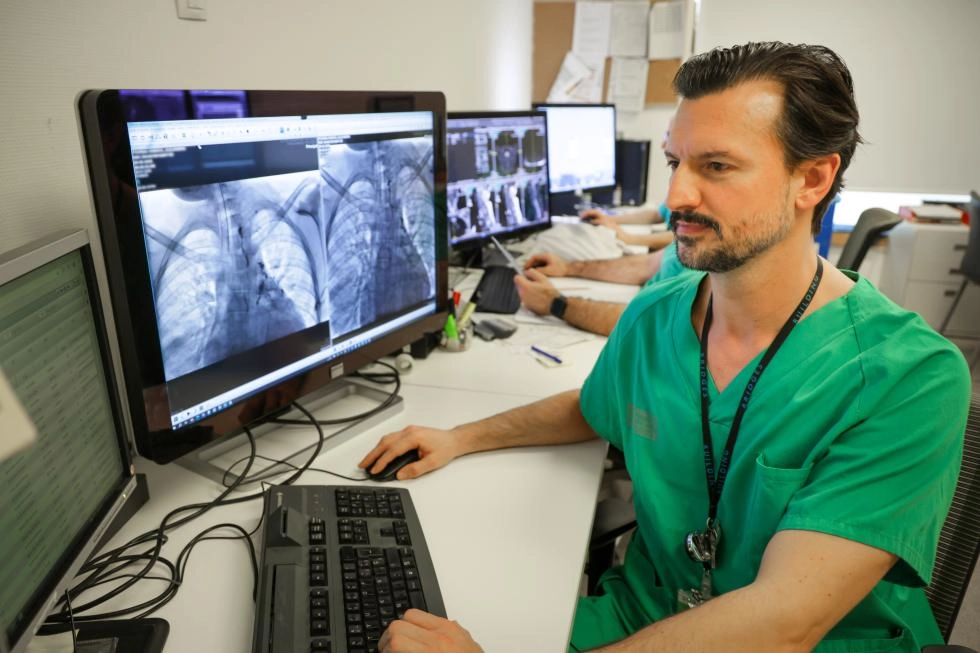 Image 1 of article La Fe inicia un innovador programa de diagnóstico y tratamiento de patología linfática con resonancia magnética dinámica y técnicas percutáneas