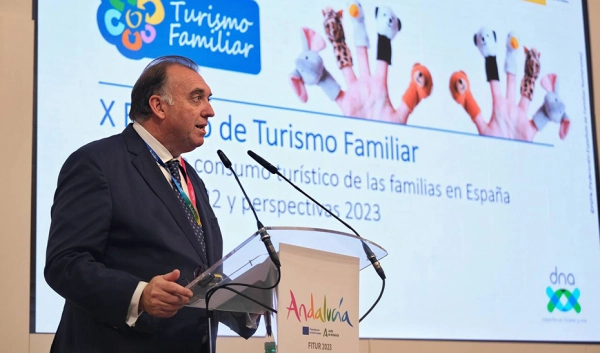 Imagen del artículo La Junta estudia medidas que beneficien a las familias numerosas en sus actividades turísticas