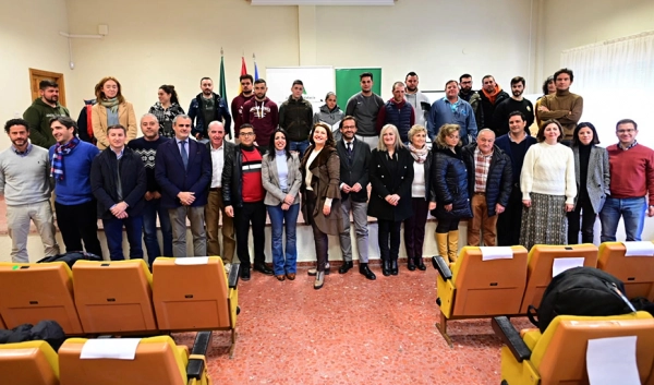 Imagen del artículo Crespo destaca el carácter ambiental de la ganadería extensiva y su capacidad para fijar la población
