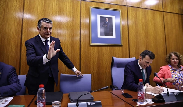 Imagen del artículo Sanz asegura que el Gobierno andaluz desplegará casi 800 Puntos Vuela antes de 2025