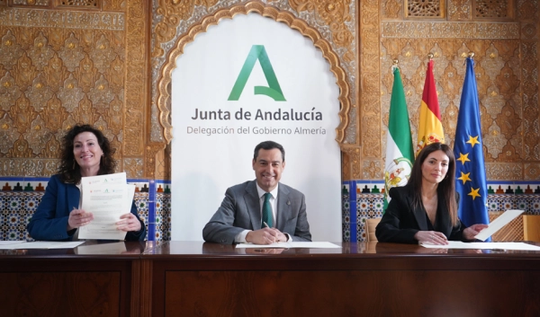 Imagen del artículo La Junta, el Ayuntamiento y el Puerto de Almería firman un convenio para impulsar el desarrollo del frente marítimo de la ciudad
