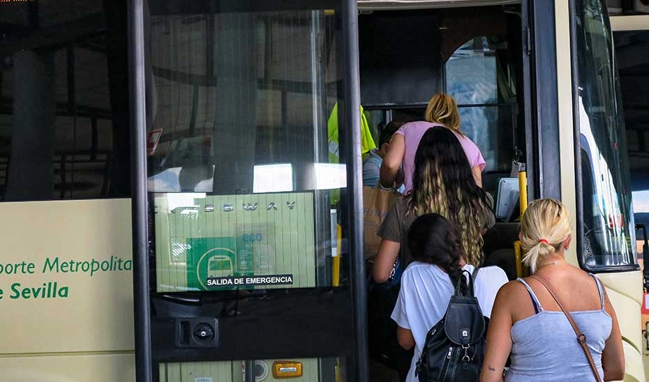 Imagen del artículo Entran en vigor las nuevas tarifas de la tarjeta del Consorcio en el transporte público de Andalucía