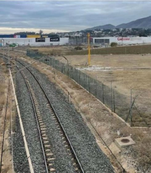 Imagen del artículo Transportes adjudica por 1 millón de euros el proyecto para duplicar la C-1 de Málaga entre Aeropuerto y Campamento Benitez