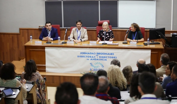 Imagen del artículo Del Pozo subraya el papel de los equipos directivos para lograr el éxito educativo del alumnado