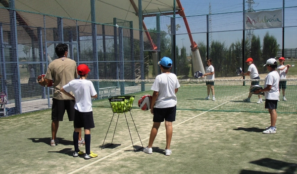 Imagen del artículo Las instalaciones deportivas andaluzas ofertan un amplio abanico de actividades para el verano 2023