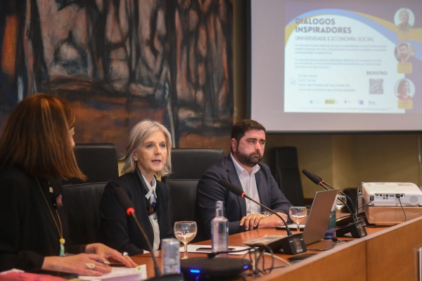 Imagen del artículo Lorenzana pide o apoio da cámara para cambiar a Lei de Industria, que ignora a Galicia na planificación enerxética e pon en risco proxectos estratéxicos