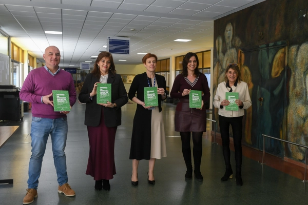Image 2 of article Lorenzana pide o apoio da cámara para cambiar a Lei de Industria, que ignora a Galicia na planificación enerxética e pon en risco proxectos estratéxicos