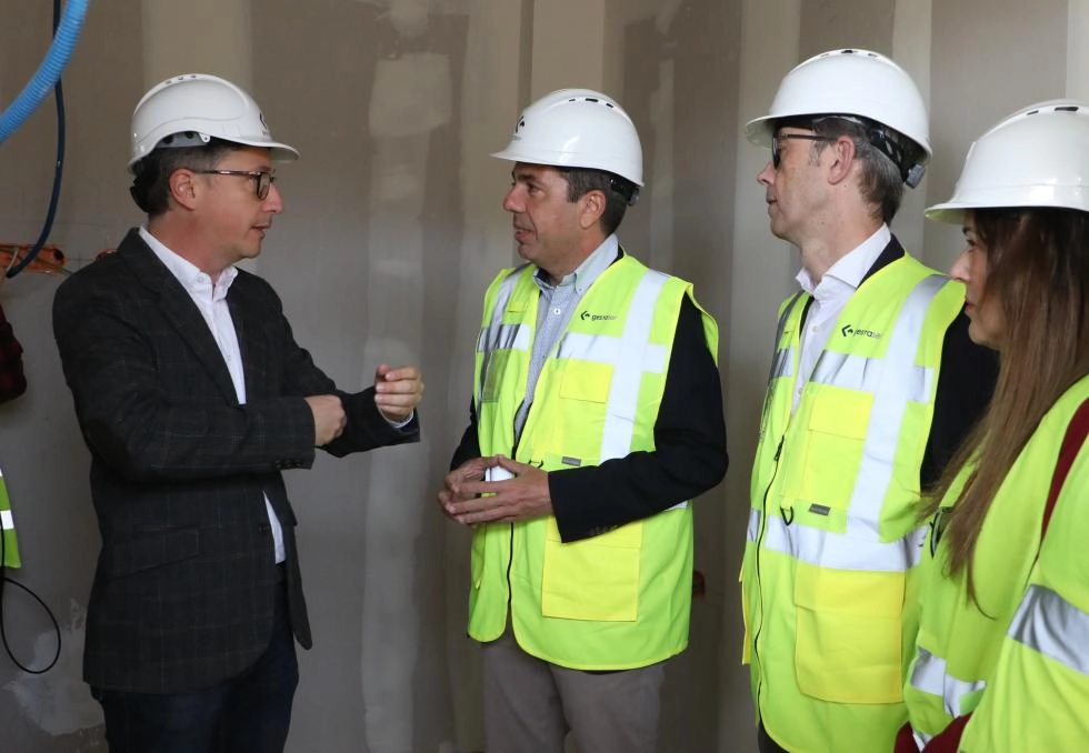 Image 1 of article Mazón: La legislatura de la vivienda avanza en Alicante para facilitar un hogar a quienes más lo necesitan