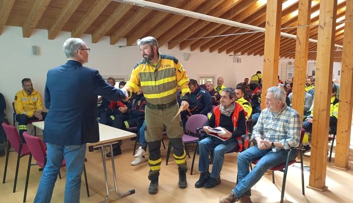 Image 1 of article La Academia Aragonesa de Bomberos imparte 70 horas de formación sobre cómo gestionar el Puesto de Mando Avanzado en emergencias extraordinarias