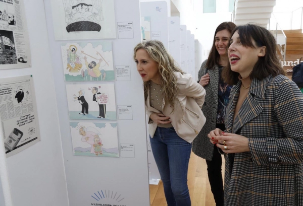 Imagen del artículo Lorenzana visita a exposición 40 anos de autonomía de Galicia nas caricaturas de Siro, que chega á cidade natal do autor