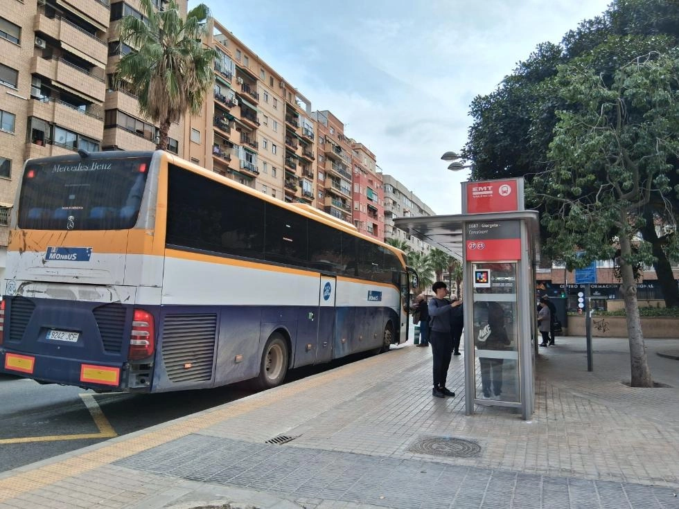 Imagen del artículo Metrovalencia traslada los autobuses sustitutorios de Picassent y de la Ribera a la estación de Safranar a partir del 1 de abril