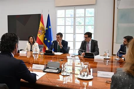 Image 2 of article El presidente del Gobierno se reúne con directivos del sector de la ciberseguridad española