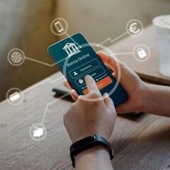 Imagen del artículo KZgunea lanza el curso Aprende a usar la banca online de forma fácil y segura en colaboración con entidades financieras de Euskadi