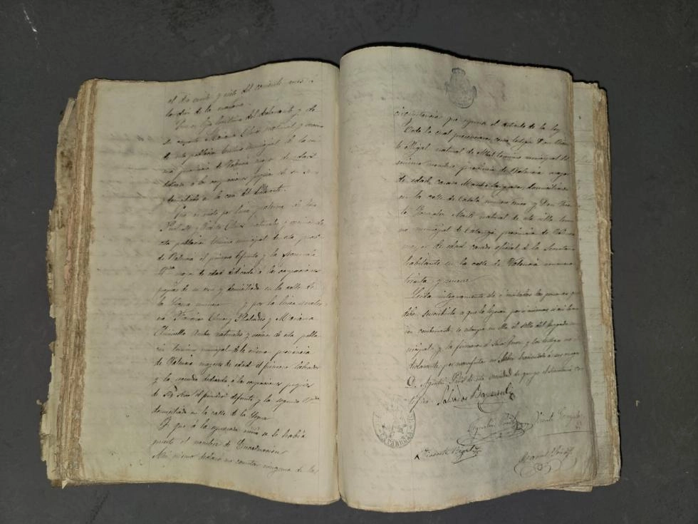 Imagen del artículo El Institut Valencià de Conservació i Restauració recibe una donación del Gobierno de la Comunidad de Madrid para la recuperación de documentos afectados por la riada
