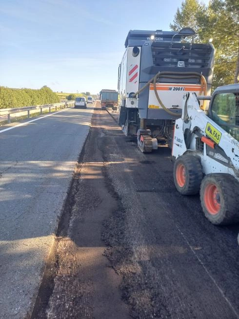 Imagen del artículo Transportes inicia los trabajos para rehabilitar el firme de la A-4 en Córdoba con una inversión de 2,7 millones de euros
