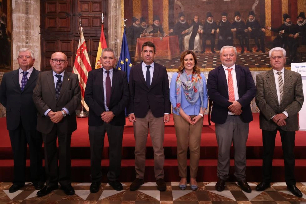 Imagen del artículo Mazón ensalza la exigencia, responsabilidad y generosidad tras un acuerdo histórico por la biodiversidad y el futuro sostenible de l'Albufera