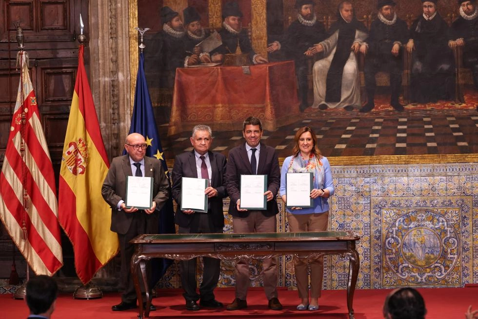 Image 4 of article Mazón ensalza la exigencia, responsabilidad y generosidad tras un acuerdo histórico por la biodiversidad y el futuro sostenible de l'Albufera