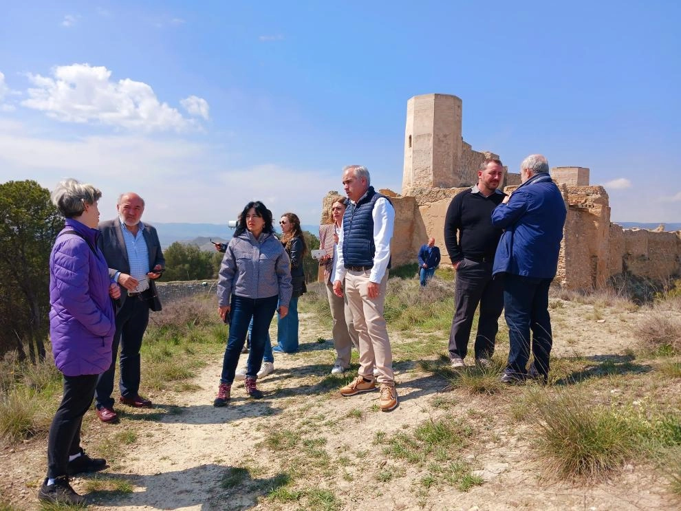Imagen del artículo La directora general de Patrimonio Cultural conoce el proyecto de restauración del Conjunto Fortificado Islámico de Calatayud