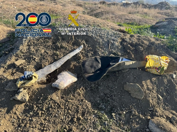 Image 4 of article Desmantelada una organización criminal dedicada al tráfico de armas de guerra que contaba con una galería de tiro subterránea