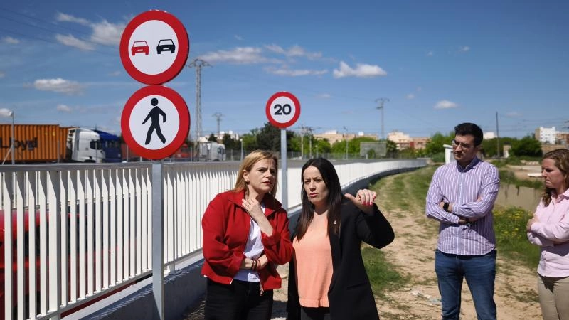 Imagen del artículo Bernabé destaca el compromiso del Gobierno en la reconstrucción de Catarroja a la que ha destinado más de 210M€