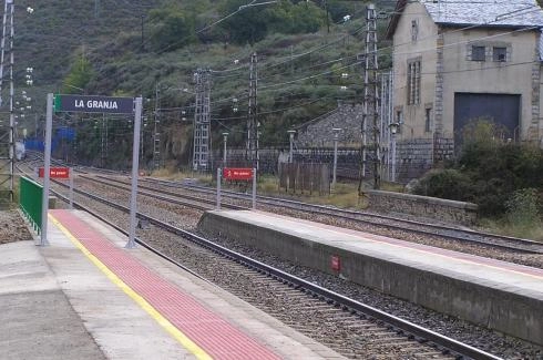 Image 1 of article Transportes adjudica por 3,8 millones de euros el proyecto para renovar los 89 km del tramo de línea convencional León-La Granja