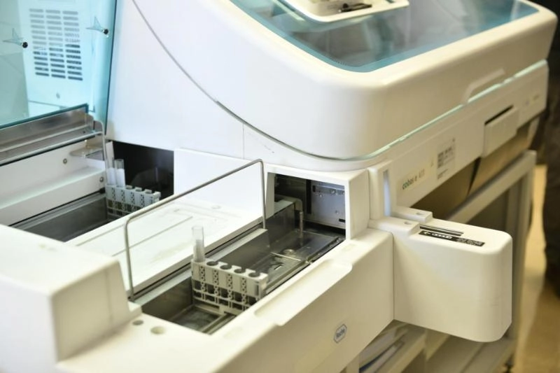 Imagen del artículo Inversión de 1,74 millones euros para contratar equipos de salas de radiología para el SERIS y suministrar reactivos al laboratorio del HUSP