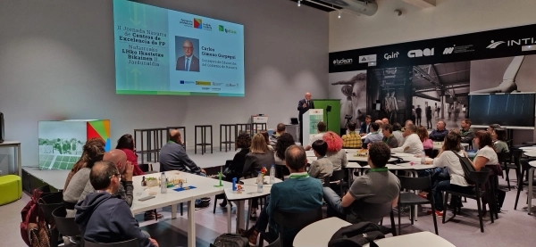 Imagen del artículo Los centros navarros de FP plantean un nuevo modelo de colaboración con el sector empresarial para crear verdaderos ecosistemas innovadores 

Se han reunido en la II Jornada de centros de Excelencia de Formación Profesional clausurada por el consejero Gimeno que ha destacado su papel estratégico como nodos de conexión   	 		 		14/05/2025 		    		 			 			 				 						 							camera_alt