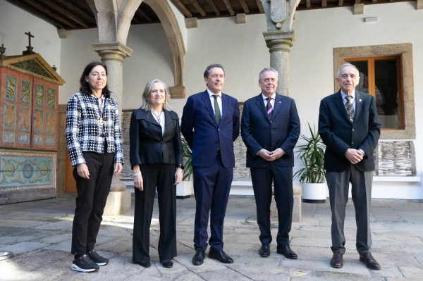 Image 1 of article O conselleiro de Sanidade destaca a achega exemplar do doutor Paz-Ares á investigación oncolóxica clínica e traslacional
