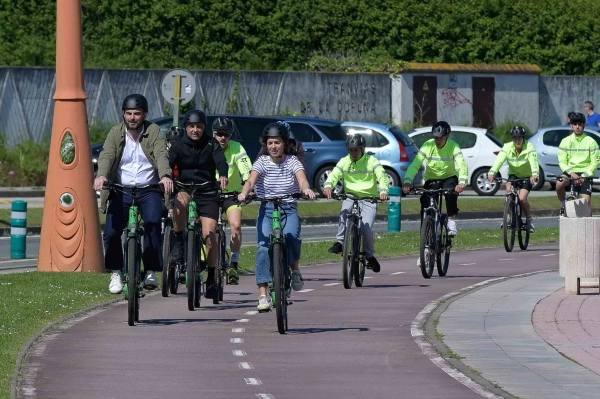 Imagen del artículo A Xunta incorpora desde o luns dúas novas paradas de autobús nos lugares de Cesuras e Castelo, en Oza-Cesuras, nunha liña que conecta con Curtis